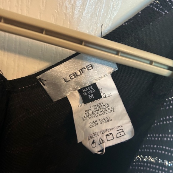 Laura Going Out Top - Picture 2 of 3